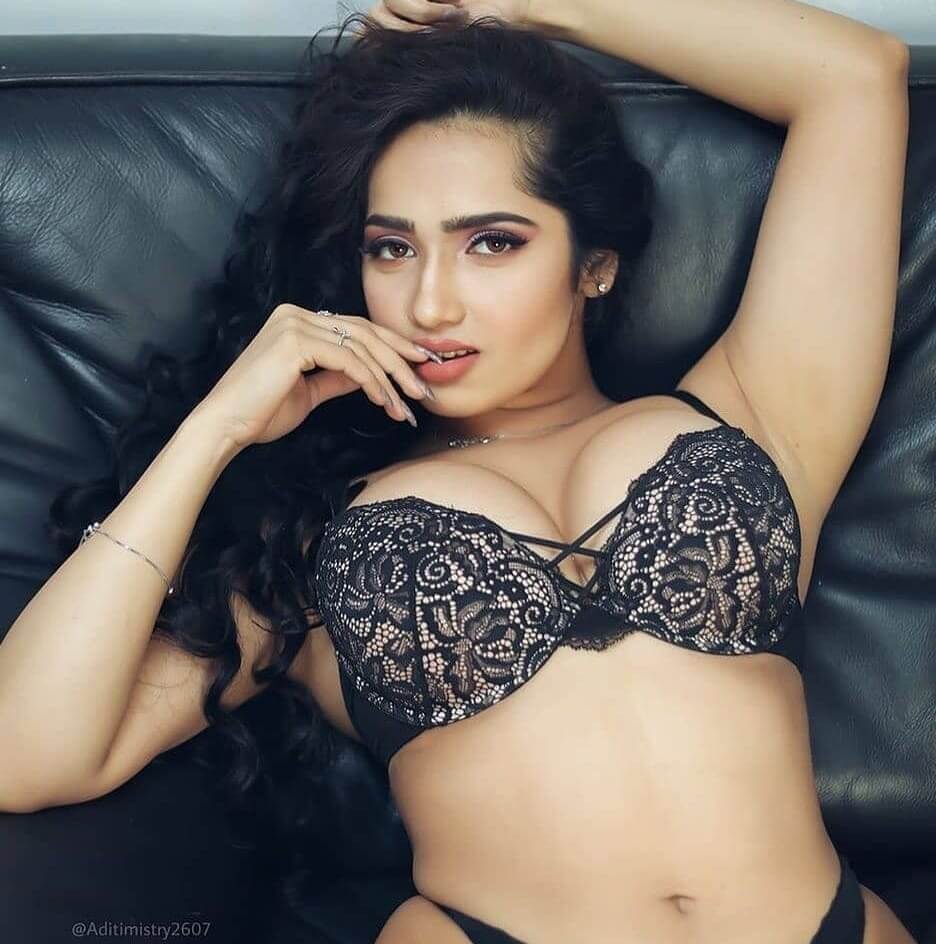 Call Girls in Karachi | 03093803000 | 100% Genuine Services for Night